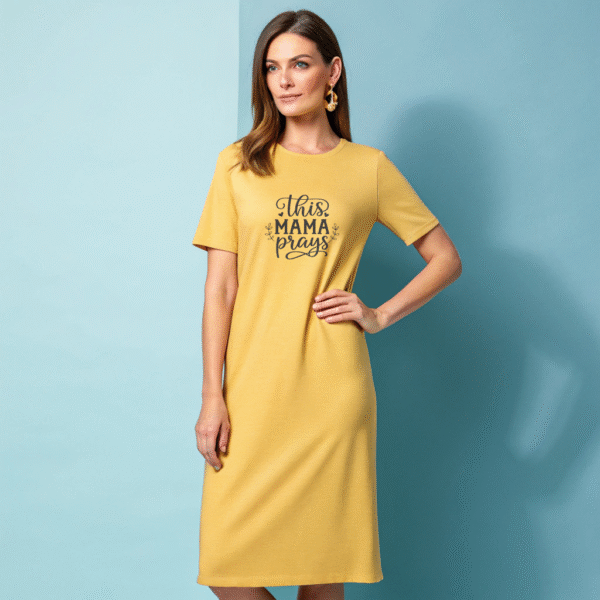 This Mama Prays – Faith-Inspired Graphic for Moms